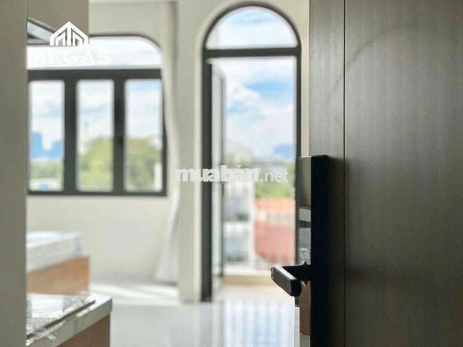 Cho Thuê CHDV Studio Ban Công Full Nội Thất Ngay Ngã Tư Bảy Hiền