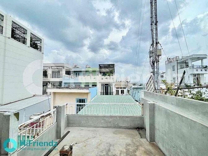 cho thuê phòng nguyên tầng sân thượng trước sau hẻm 691 phạm văn chí