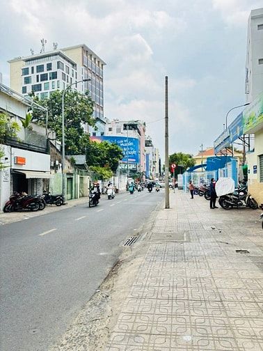 Chính chủ bán nhà kế MT Trần Quốc Toản Q.3 - 6,2m x 9,3m - hxh 