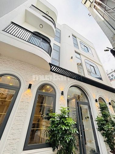 Chính chủ bán nhà kế MT Trần Quốc Toản Q.3 - 6,2m x 9,3m - hxh 