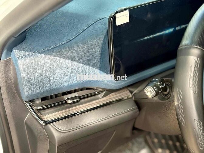Ford Territory Titanium X 2025 Trắng 5 chỗ