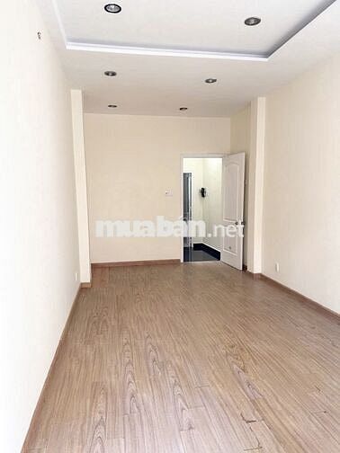 Cho thuê nhà mặt tiền 28 Ngô Thời Nhiệm, Phường 17, Quận Phú Nhuận