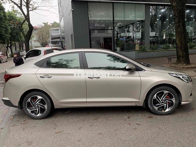 Hyundai Accent Đặc biệt 2020 Vàng cát