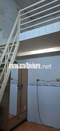 Bán nhà cấp 4 16m2 có gác hẻm Chùa Lá 2056 Huỳnh Tấn Phát sổ chung 4 e