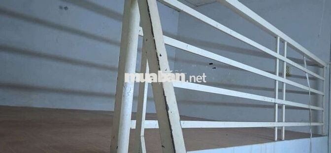 Bán nhà cấp 4 16m2 có gác hẻm Chùa Lá 2056 Huỳnh Tấn Phát sổ chung 4 e