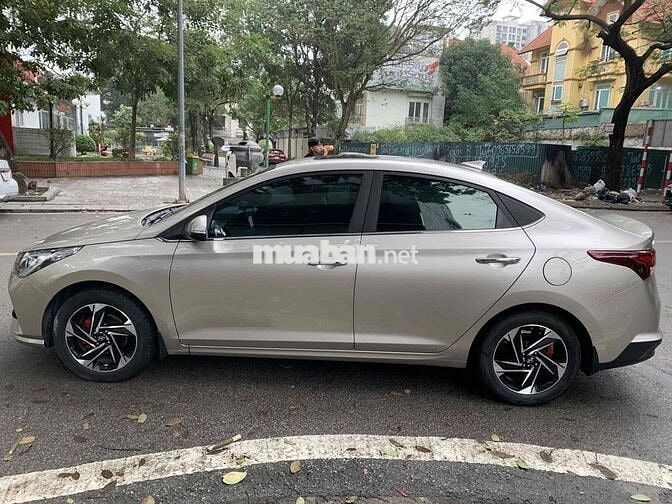 Hyundai Accent Đặc biệt 2020 Vàng cát
