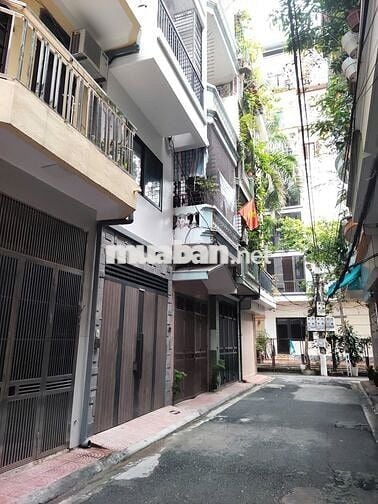 Giá Tốt! Cho Thuê Nhà Trần Cung Gần Hoàng Quốc Việt – Ô Tô – 15,5triệu