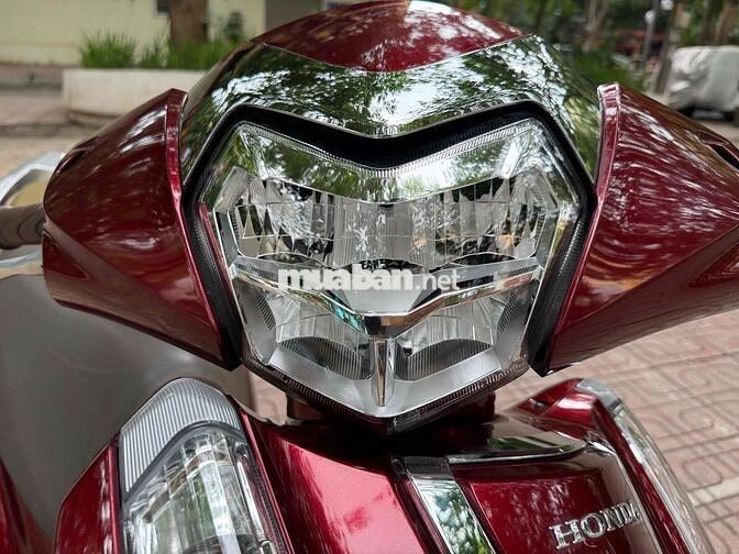 Honda Lead 125 4Val Premium 2024 4.500km 29C2