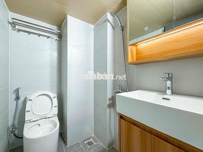 Căn Hộ Studio Gác Lửng Hiện Đại, Có Ban Công Thoáng Mát