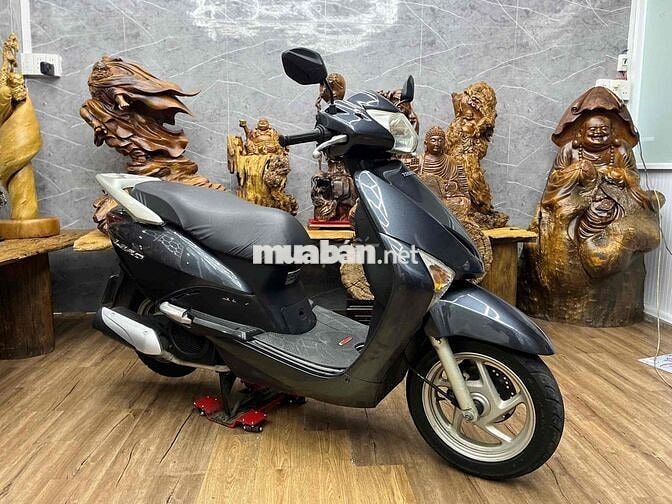Honda Lead biển SG dàn áo liền lạc, máy zin êm