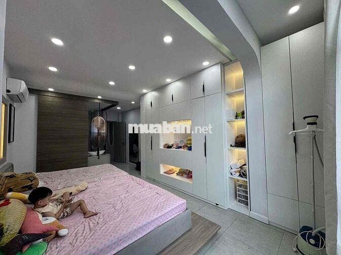 Cho Thuê Nhà 3 Lầu 4PN Full Nội Thất
