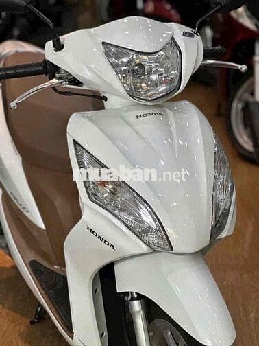 Vision 2014 Trắng ( có góp nợ xấu đưa trước 50% )