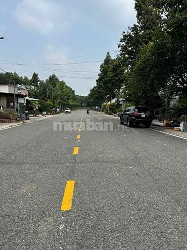 Cần bán căn nhà phố số 20 Khu TĐC Định Hòa