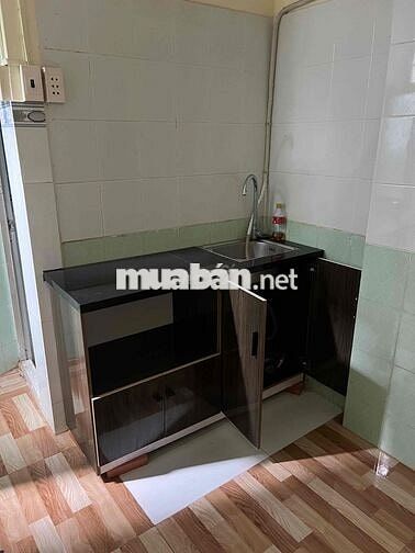 Cho thuê nhà lầu 1 có ban công