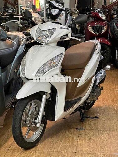 Vision 2014 Trắng ( có góp nợ xấu đưa trước 50% )