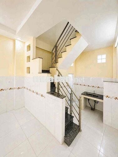 bán nhà hẻm xe hơi, 3.8 ty - 30m2, kế bên Đầm Sen