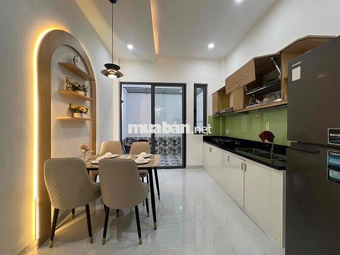 Chính chủ bán gấp nhà 3 tầng Hoàng Diệu trung tâm, 56.3m2, full nội th