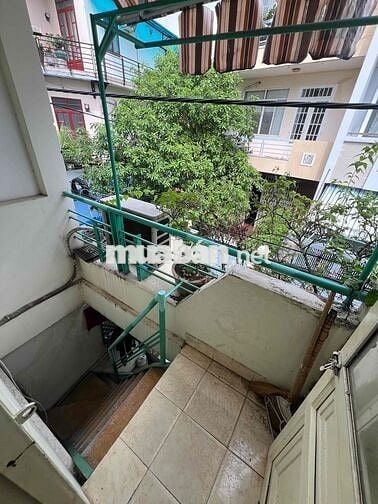 Cho thuê nhà lầu 1 có ban công