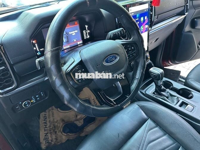 Ford Everest Titanium 2022, bảo hành 2027, vay 75%