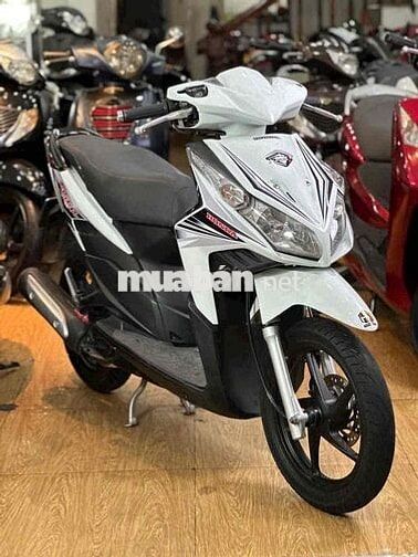 Honda CLICK THÁI 2014 Trắng ( góp đưa trước 50% )