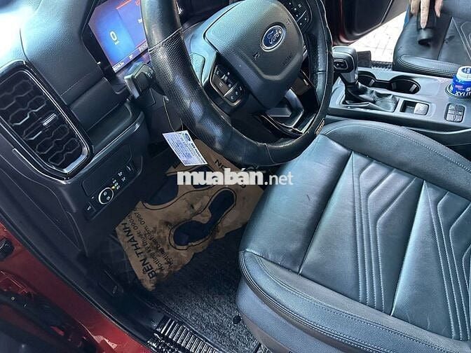 Ford Everest Titanium 2022, bảo hành 2027, vay 75%