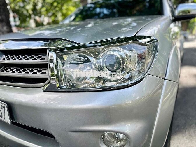 Toyota Fortuner V 4x4 AT 2010