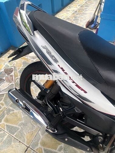 Yamaha Jupiter RC Trắng đen Mới keng