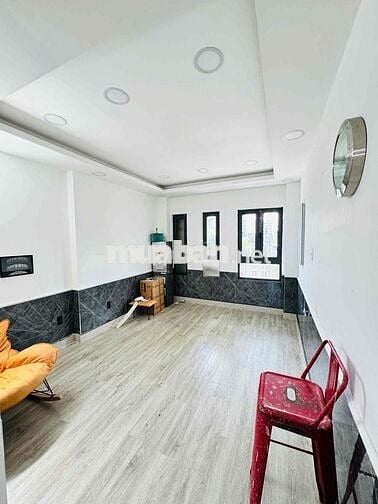 Cho Thuê Nhà MT 597A đường lê Hồng phong Quận 10