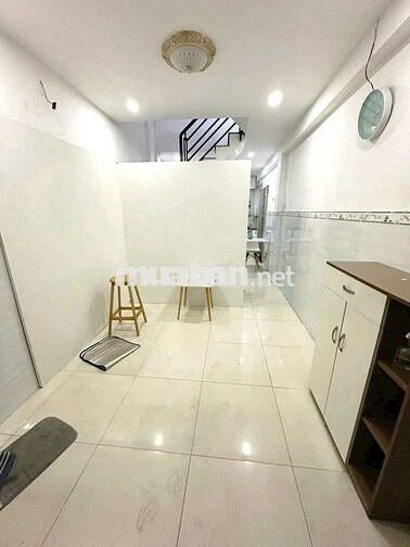 Nhà nguyên căn Thạch Lam. (2pn, 2wc). DTSD 81M2
