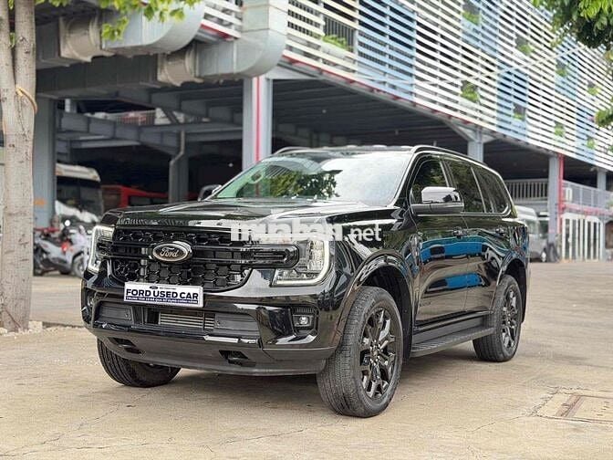 Ford Everest Sport 2023 Đen 27.000km