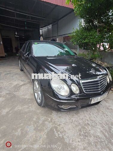 Mercedes-Benz E200 sx 2008 số tự động