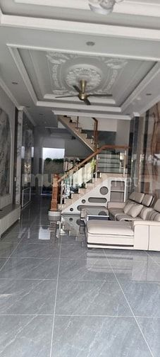 CHÍNH CHỦ CHO THUÊ NHÀ KHU PHÚ HỒNG ĐẠT BÌNH CHUẨN 36 . 1 TRỆT 2 LẦU 