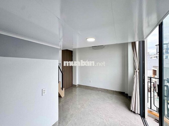 GIẢM 200k - DUPLEX BAN CÔNG ĐI BỘ TỚI VLU - HẦM XE THANG MÁY