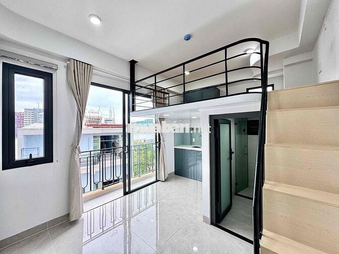 GIẢM 200k - DUPLEX BAN CÔNG ĐI BỘ TỚI VLU - HẦM XE THANG MÁY
