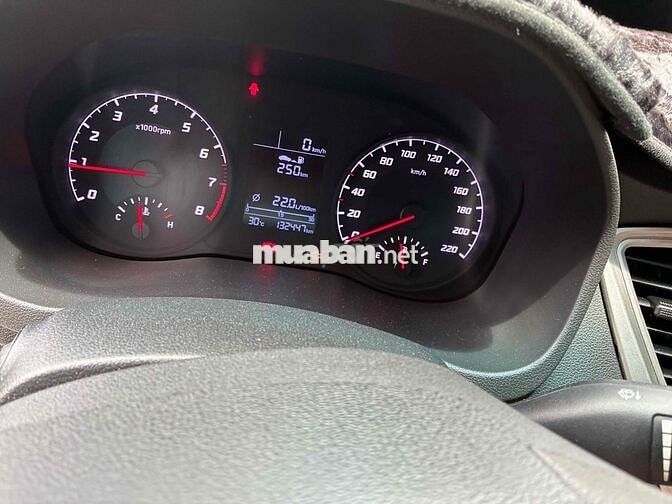 Hyundai Accent 2021 Số sàn Bạc