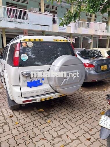 Ford Everest 2014 1 cầu Trắng Tự động