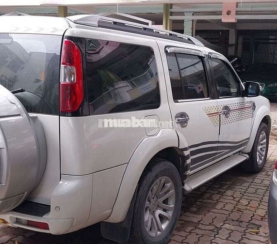 Ford Everest 2014 1 cầu Trắng Tự động