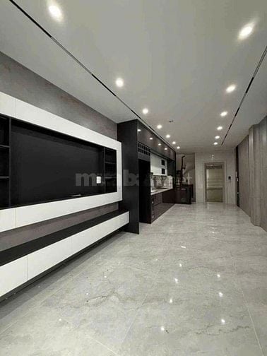 Bán Nhà Phố Đàm Quang Trung - 70 m2 x 5 Tầng - Lô Góc 3 Thoáng - Ô Tô 