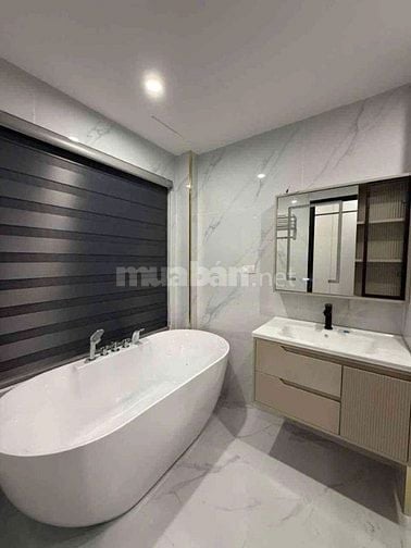 Bán Nhà Phố Đàm Quang Trung - 70 m2 x 5 Tầng - Lô Góc 3 Thoáng - Ô Tô 