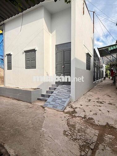KHOÁNG CHO THUÊ DÃY TRỌ 8P TRỆT LỬNG MỚI 100% HẺM 444/31 CMT8