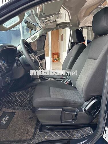 Ford Ranger XLS 2.2AT 2020 Đen 55.000 km