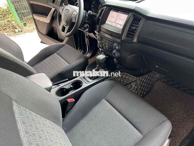 Ford Ranger XLS 2.2AT 2020 Đen 55.000 km
