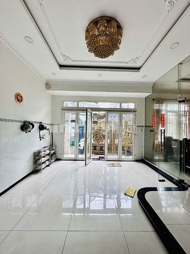 8X11, NHÀ ĐÚC 3 TẤM ĐƯỜNG LÊ VĂN QUỚI