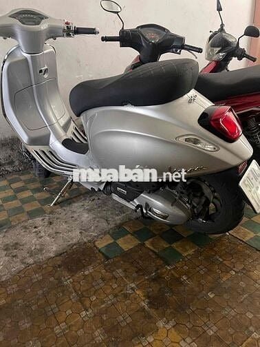 Piaggio Vespa Sprint iGet ABS 2019 Bạc Porsche