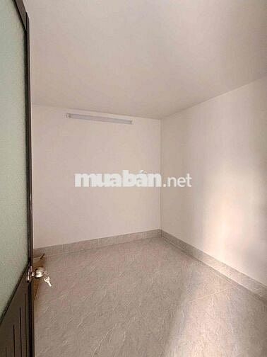 KHOÁNG CHO THUÊ DÃY TRỌ 8P TRỆT LỬNG MỚI 100% HẺM 444/31 CMT8