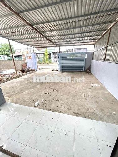 Nhà 215m2 mặt tiền Đặng Thị Nhường