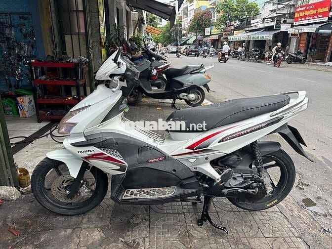 Honda Air Blade Trắng 43-X5 9562