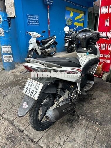Honda Air Blade Trắng 43-X5 9562