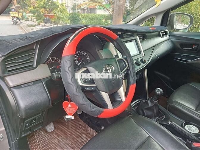 Toyota Innova 2018 Nâu
