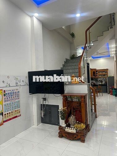 Bán gấp nhà CC HXH Lý Thường Kiệt, 4 x16m, T+2L, 6.8 tỷ